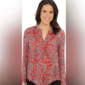 Lucky Brand Pin Tuck Blouse Long Sleeve
Button Up Paisley Print Size Small